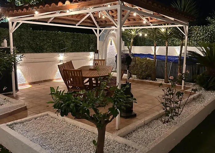 Relax In Piscina Privata A Due Passi Da Tropea E Pizzo