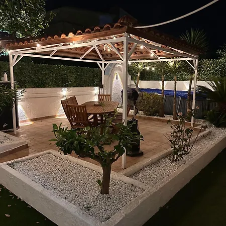 Relax In Piscina Privata A Due Passi Da Tropea E Pizzo